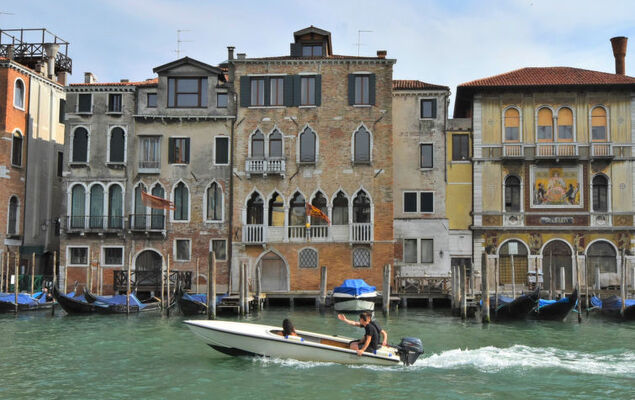 Sotoportego Venier - Photo 31