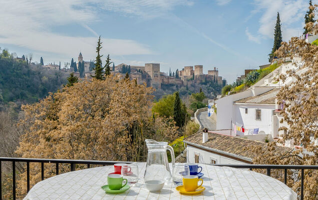Cueva de Lindaraja - Photo 1